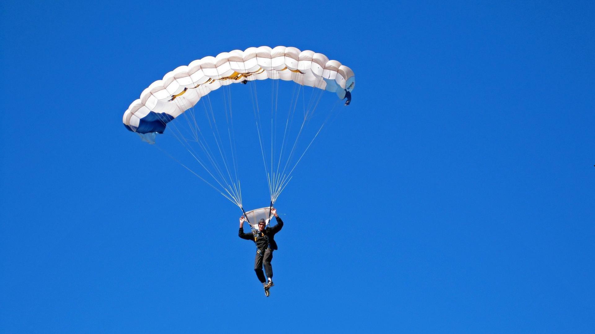 击剑国家队军训淬炼意志 延续经验全力冲刺奥运