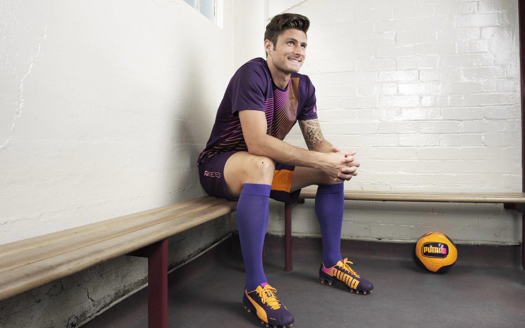 路威神级表现再令勇士蒙羞 你敢信他年薪才800万？